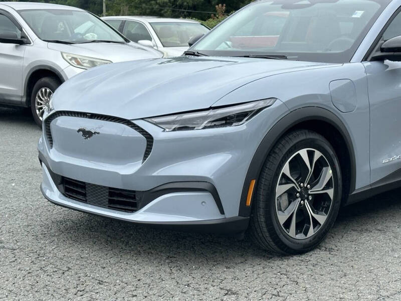 2025 Ford Mustang Mach-E Select