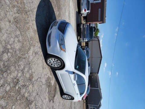 2013 Chrysler 200 for sale at FREDY USED CAR SALES in Houston TX
