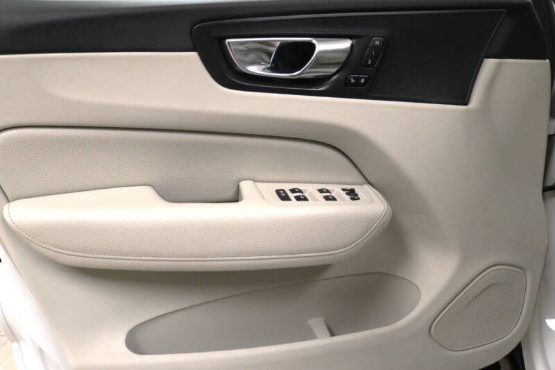 2019 Volvo XC60 T5 Momentum