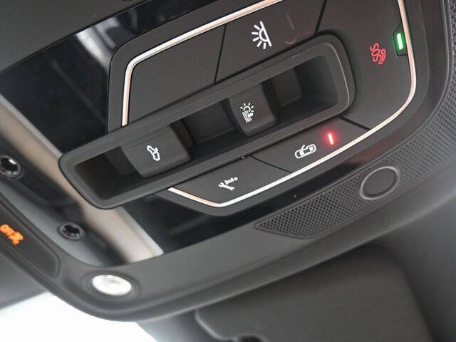 2024 Audi Q8 e-tron quattro Premium Plus