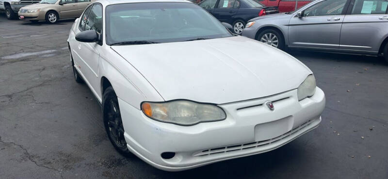 2003 Chevrolet Monte Carlo for sale at Rod's Automotive in Cincinnati OH