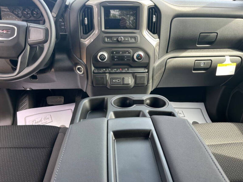 2025 GMC Sierra 1500 Pro