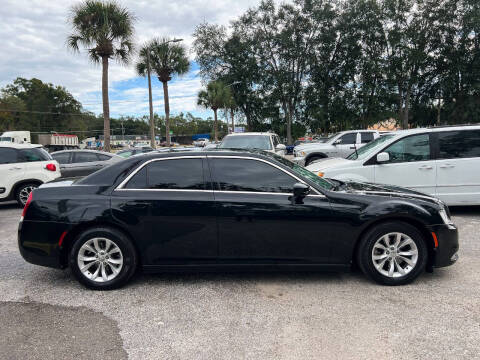 2018 Chrysler 300 Touring