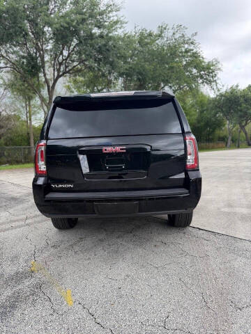 2017 GMC Yukon SLE