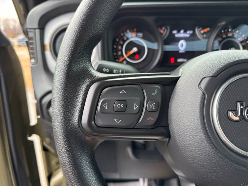 2025 Jeep Gladiator NightHawk