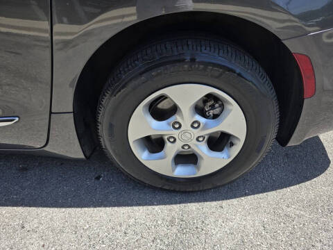 2017 Chrysler Pacifica Touring-L Plus