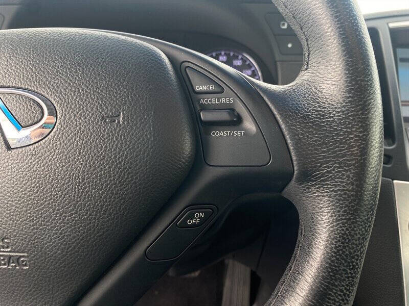 2015 Infiniti Q60 Coupe