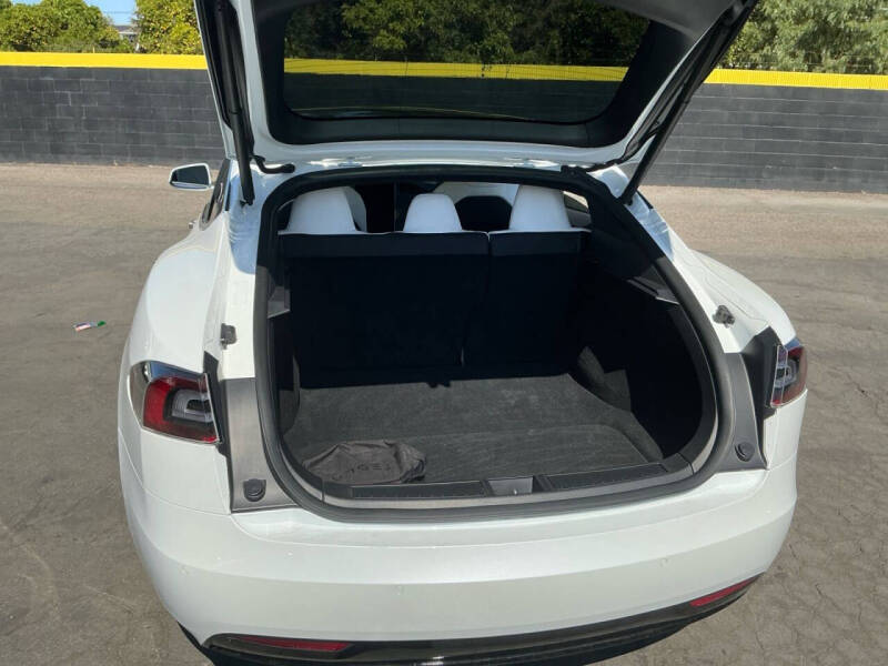 2020 Tesla Model S Performance