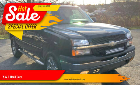 2004 Chevrolet Avalanche for sale at A & R Used Cars in Clayton NJ