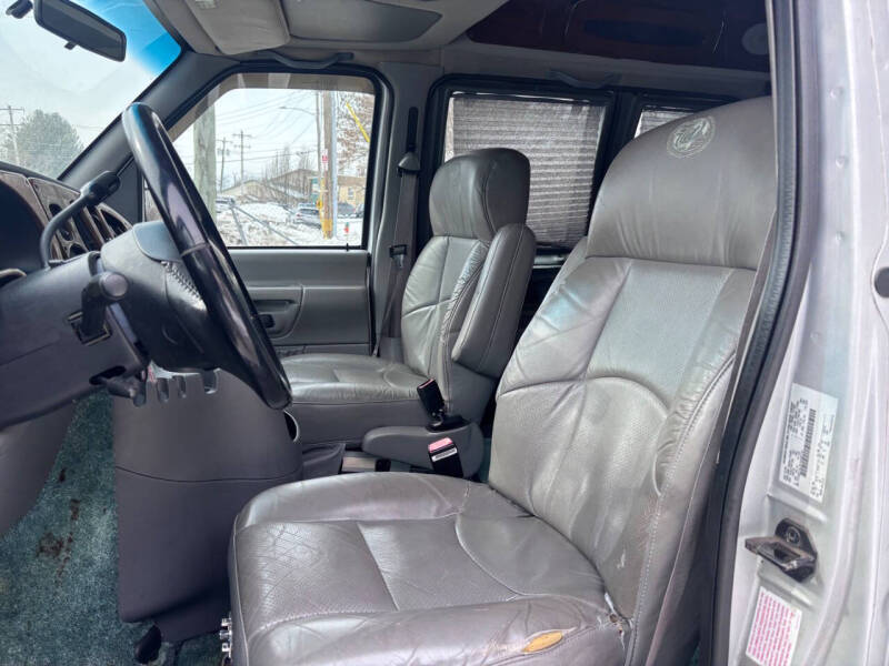 2000 Ford E-Series E-150