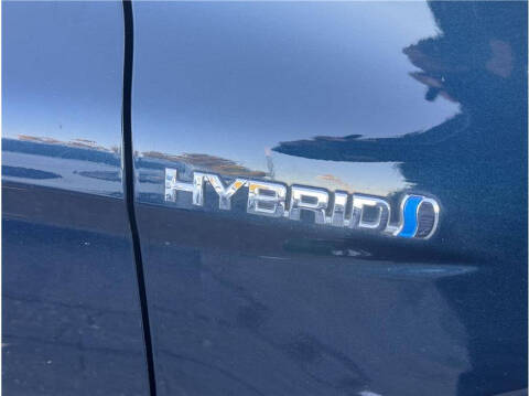 2018 Toyota Camry Hybrid LE