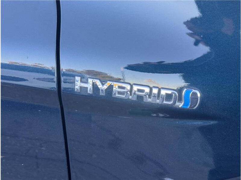 2018 Toyota Camry Hybrid LE