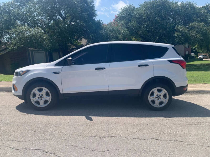 2019 Ford Escape S