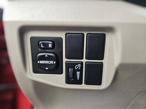 2011 Toyota Prius Two