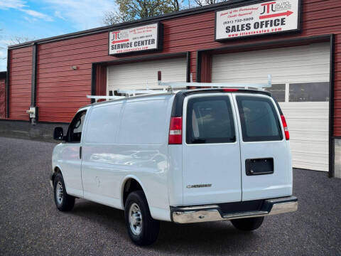 2018 Chevrolet Express 2500