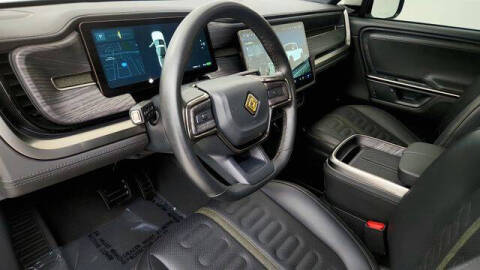 2025 Rivian R1T