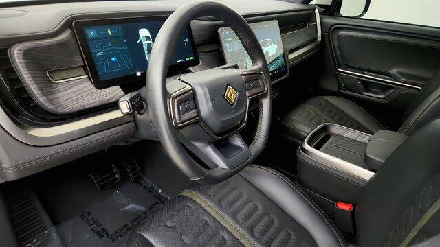 2025 Rivian R1T