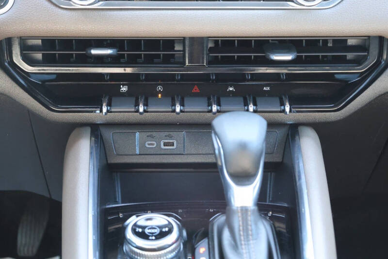 2024 GMC Canyon Denali