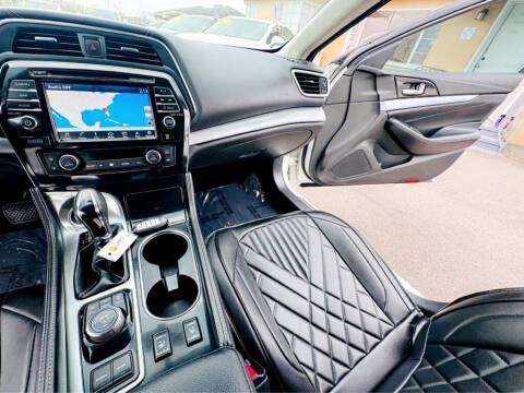 2017 Nissan Maxima