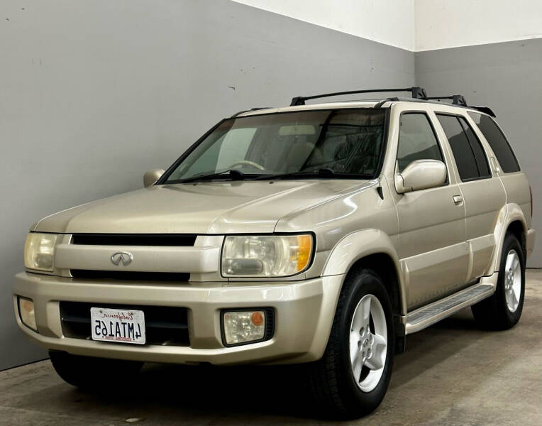 2001 Infiniti QX4 for sale at AutoAffari LLC in Sacramento CA