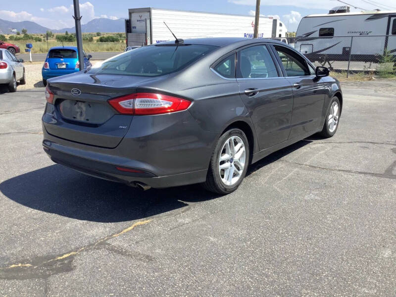 2016 Ford Fusion SE