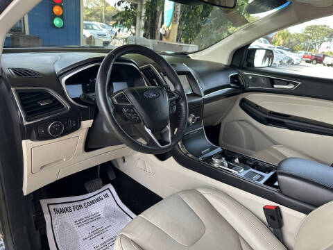 2019 Ford Edge Titanium