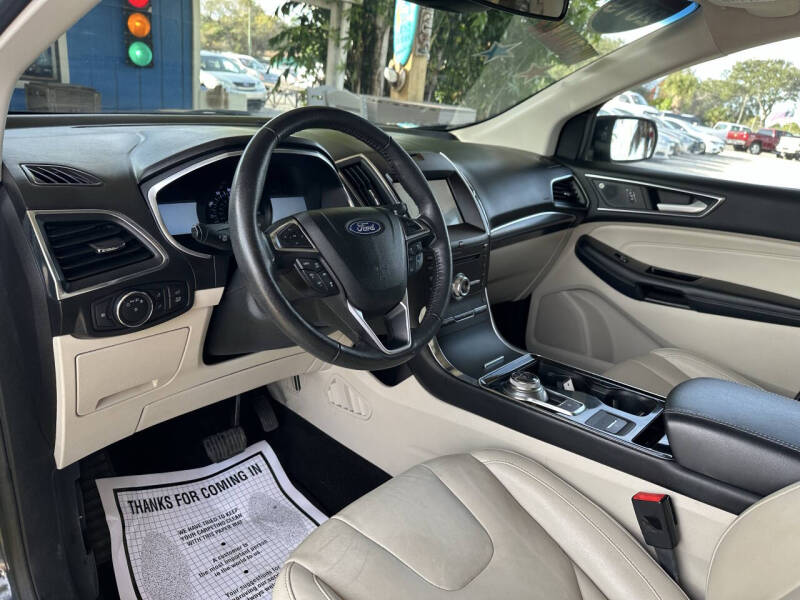 2019 Ford Edge Titanium