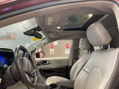 2018 Chrysler Pacifica Touring L Plus