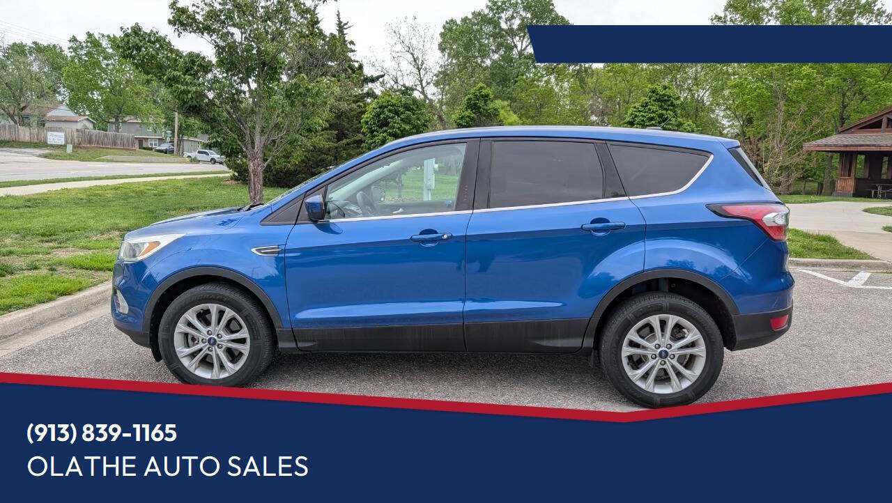 Blue 2017 Ford Escape SE AWD SE 4dr SUV 1