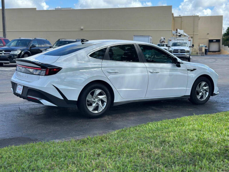 2025 Hyundai Sonata SE