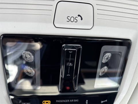 2025 Volkswagen ID. Buzz Pro S Plus 4Motion