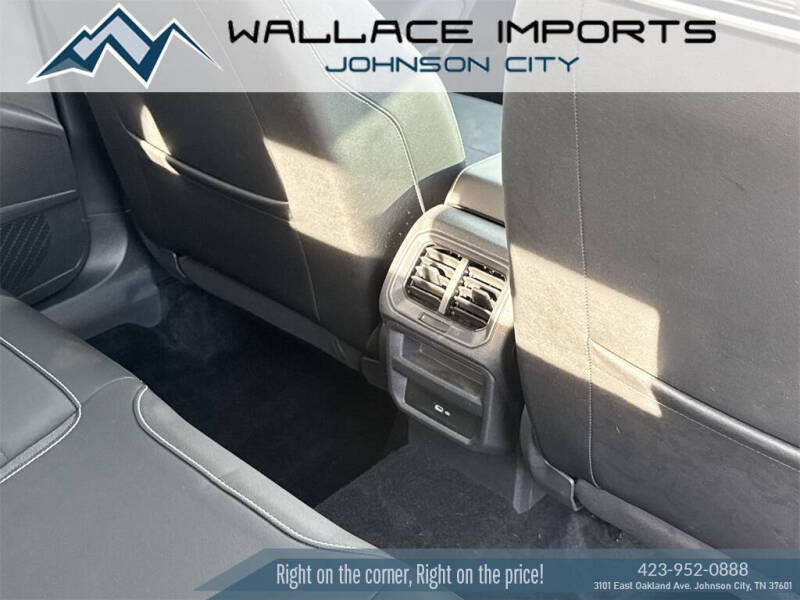 2022 Volkswagen Taos SE 4Motion