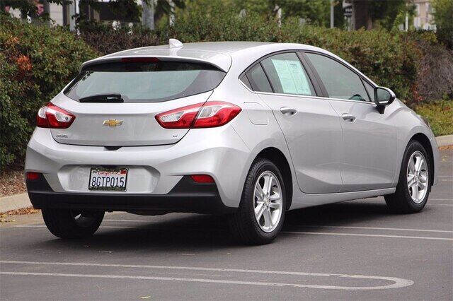 2018 Chevrolet Cruze LT Auto