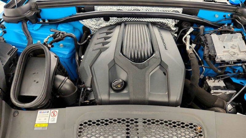 2022 Porsche Macan