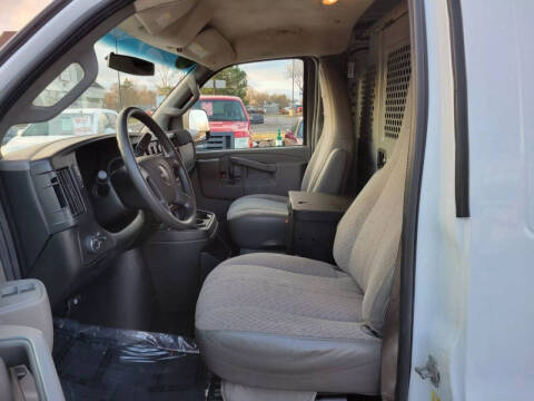 2017 GMC Savana 2500