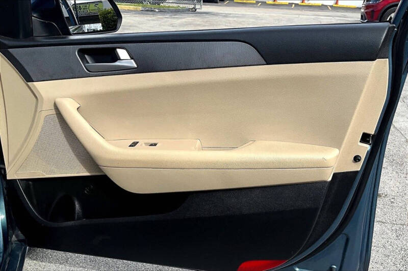 2017 Hyundai Sonata SE