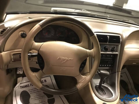 2004 Ford Mustang GT Deluxe