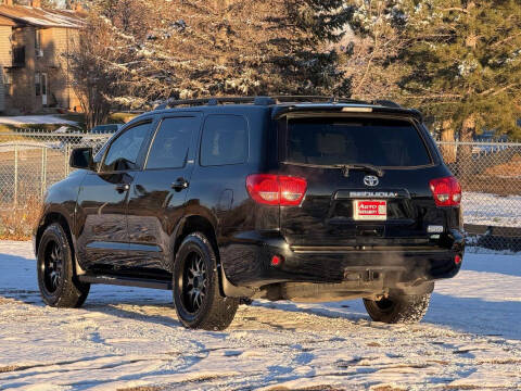 2016 Toyota Sequoia SR5