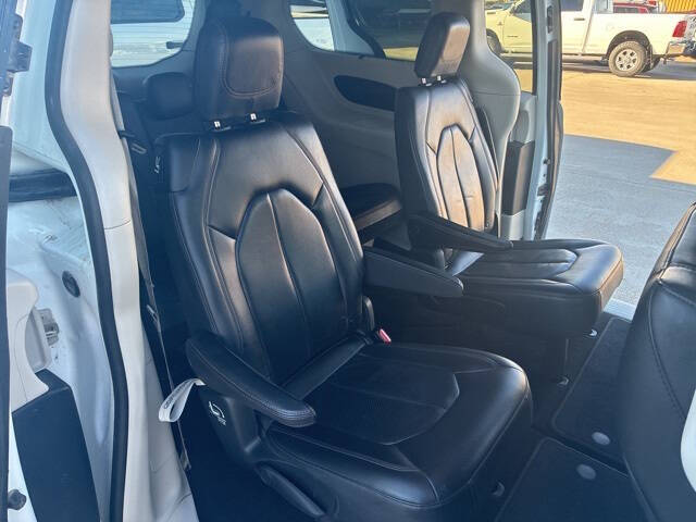 2020 Chrysler Pacifica Touring L