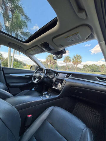 2019 Infiniti QX50 Essential