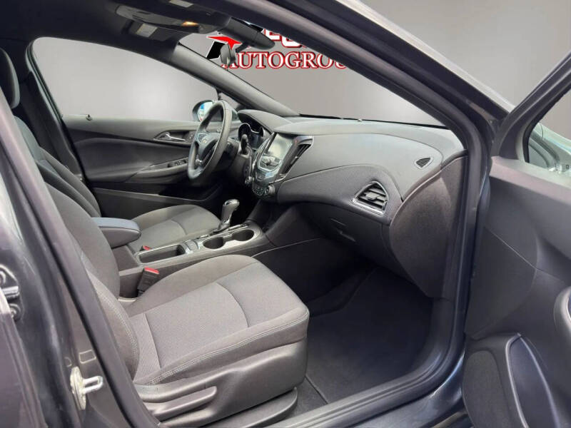 2018 Chevrolet Cruze LT Auto