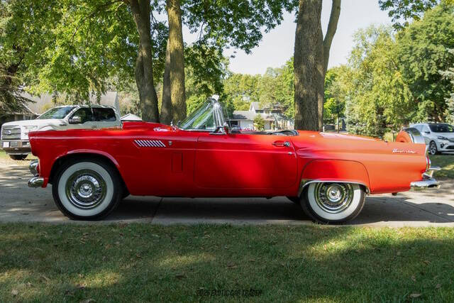 1956 Ford Thunderbird