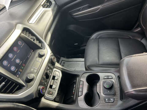 2021 GMC Acadia SLT