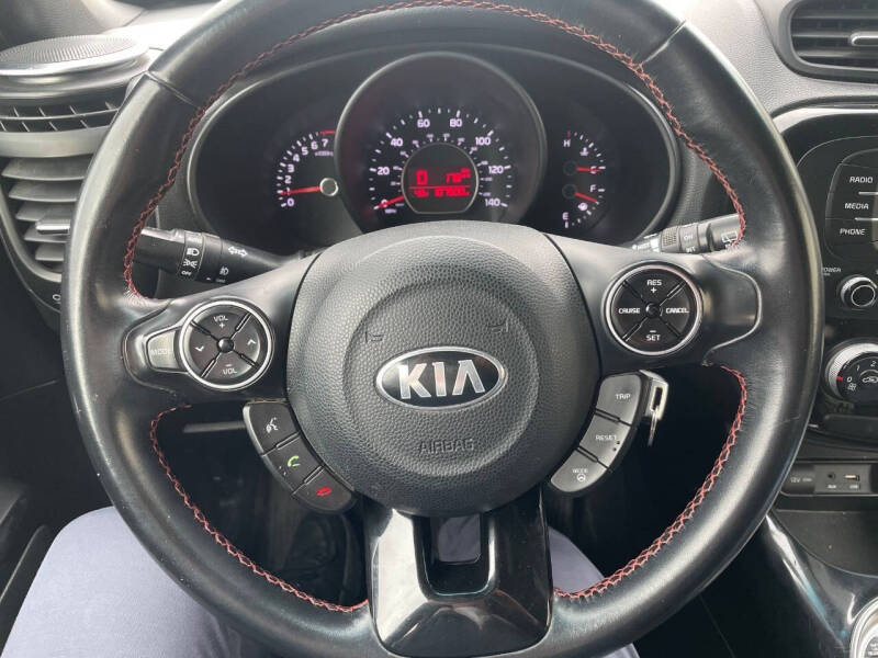 2016 Kia Soul +