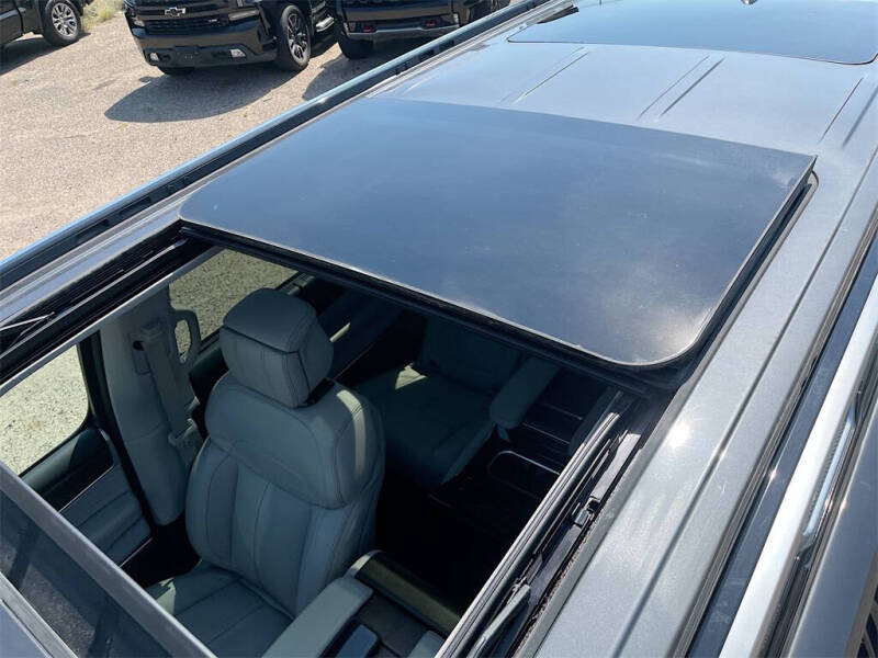 2023 Jeep Grand Wagoneer