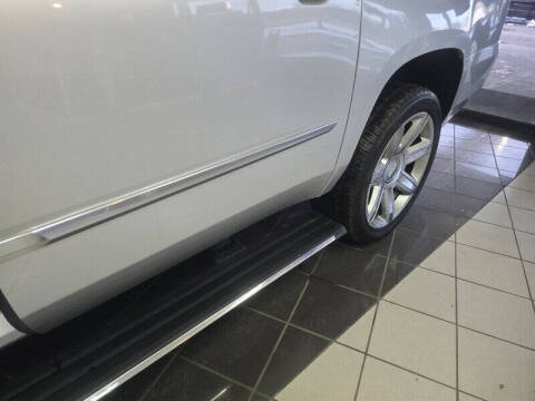 2017 Cadillac Escalade ESV Premium Luxury