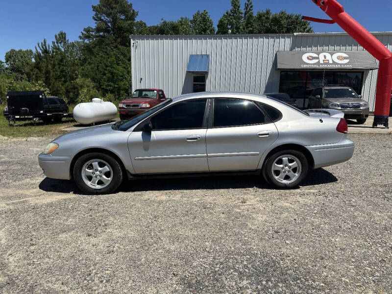 2004 Ford Taurus SE