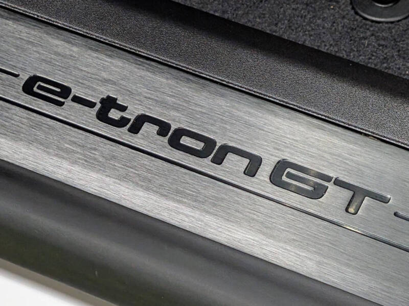 2022 Audi e-tron GT quattro Premium Plus