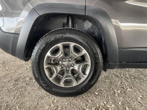 2020 Jeep Cherokee Trailhawk