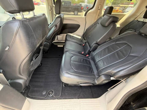 2017 Chrysler Pacifica